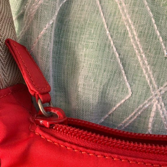 Authentic vintage prada nylon bag in cherry red - Picture 8 of 16